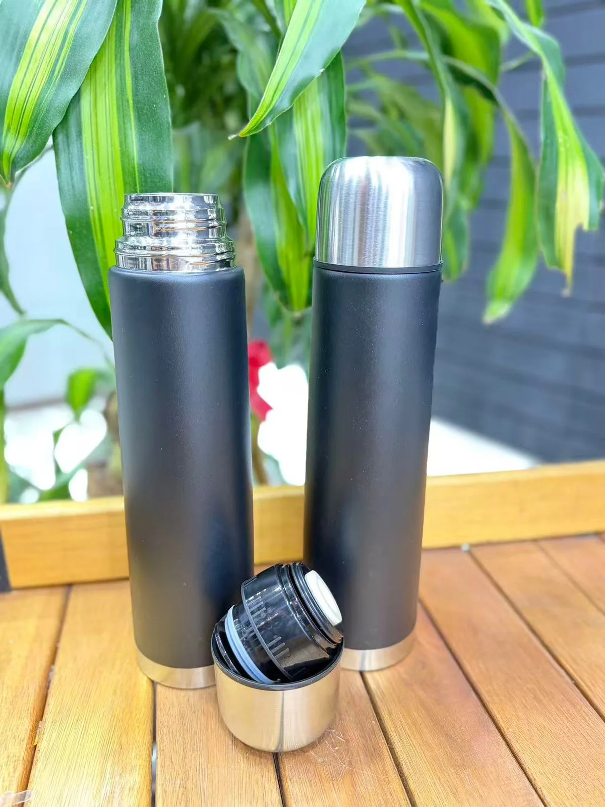 Taza térmica de acero inoxidable Negro 1L